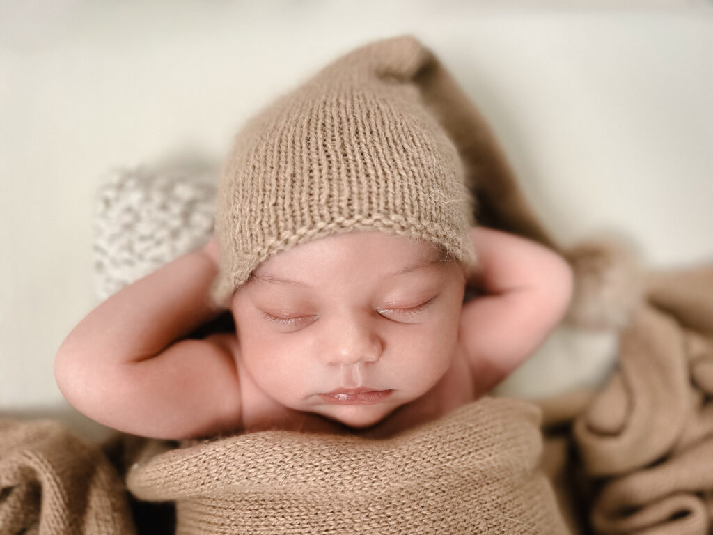 DIY Newborn photo taken with an iphone 13